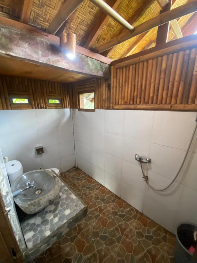 Edrian Bungalows Tetebatu Exterior photo